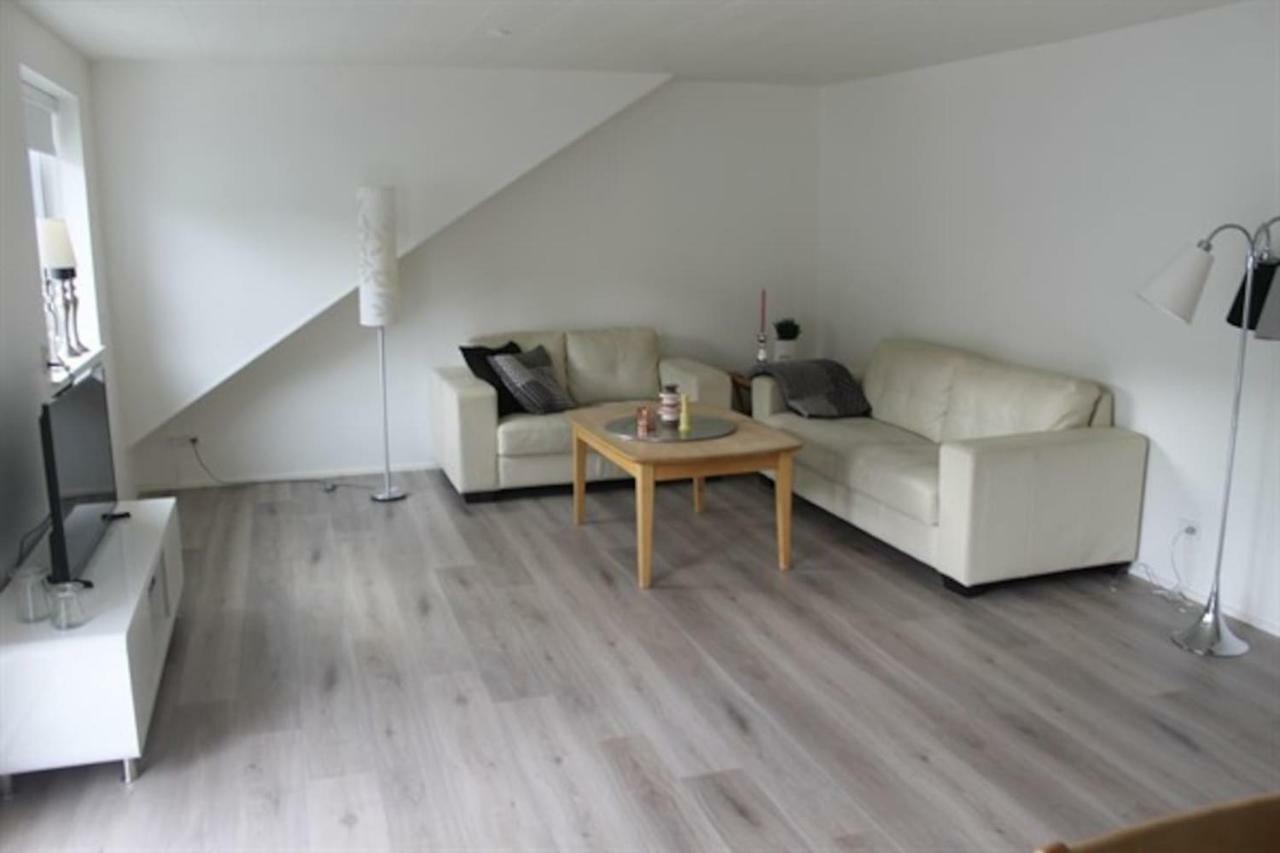 Private Spacious Home In City Center Klaksvík Extérieur photo