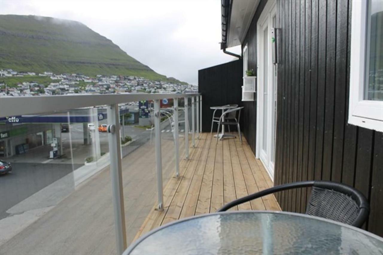 Private Spacious Home In City Center Klaksvík Extérieur photo